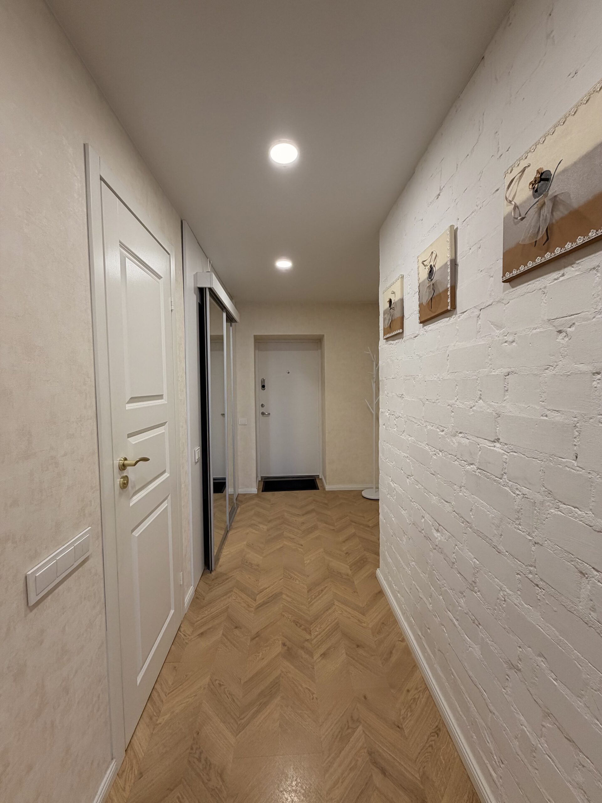 Šviesus ir jaukus 2 kambarių butas 12 aukšte su gražiu vaizdu – Tilžės g. 42, Šiauliai. 6 Šviesus ir jaukus 2 kambarių butas 12 aukšte su gražiu vaizdu – Tilžės g. 42, Šiauliai. - Image 6